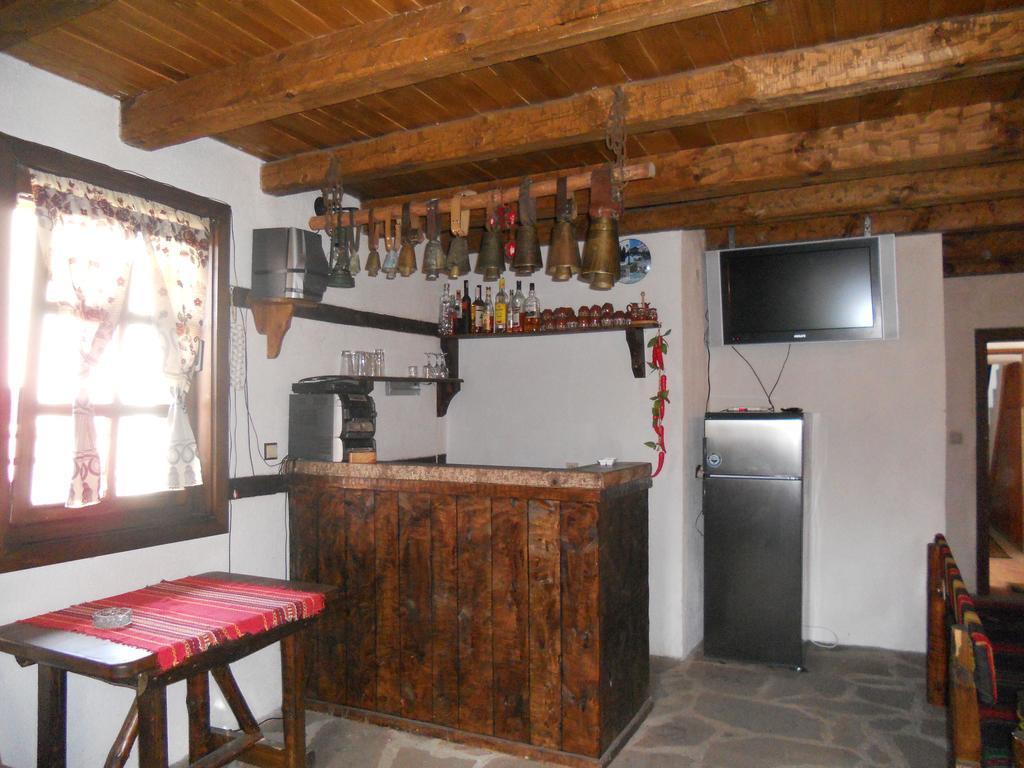 Djolevi Guesthouse Dobrinischte Exterior foto